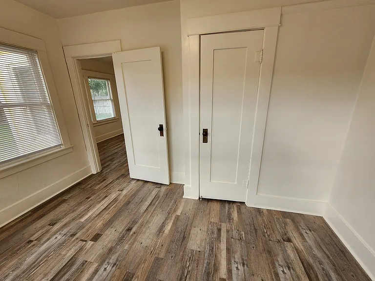 401 N Cherry St — Photo 51