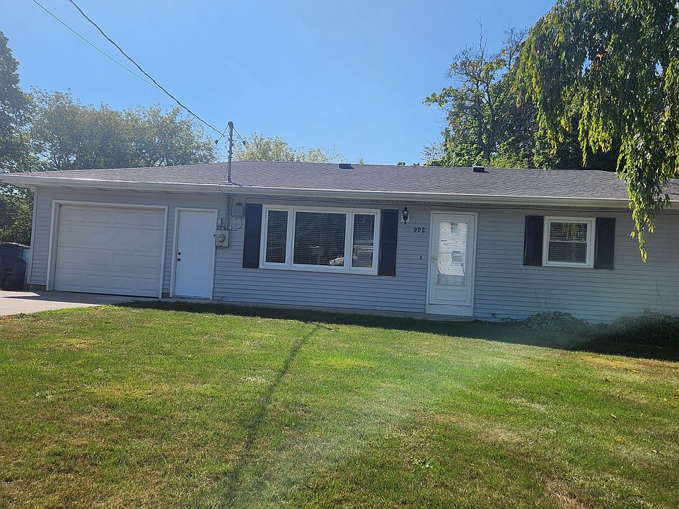 1st image of 992 129th Ave
