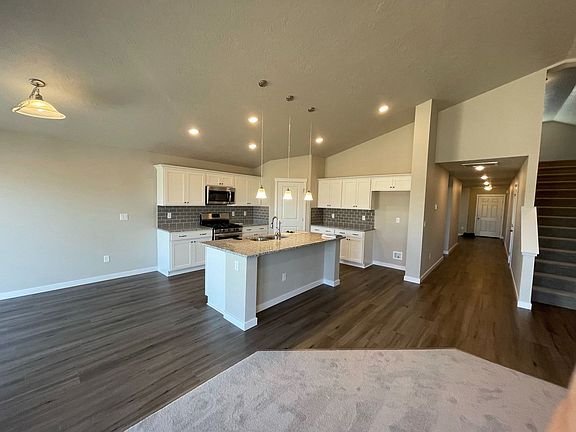 4th image of 10371 Longtail Dr