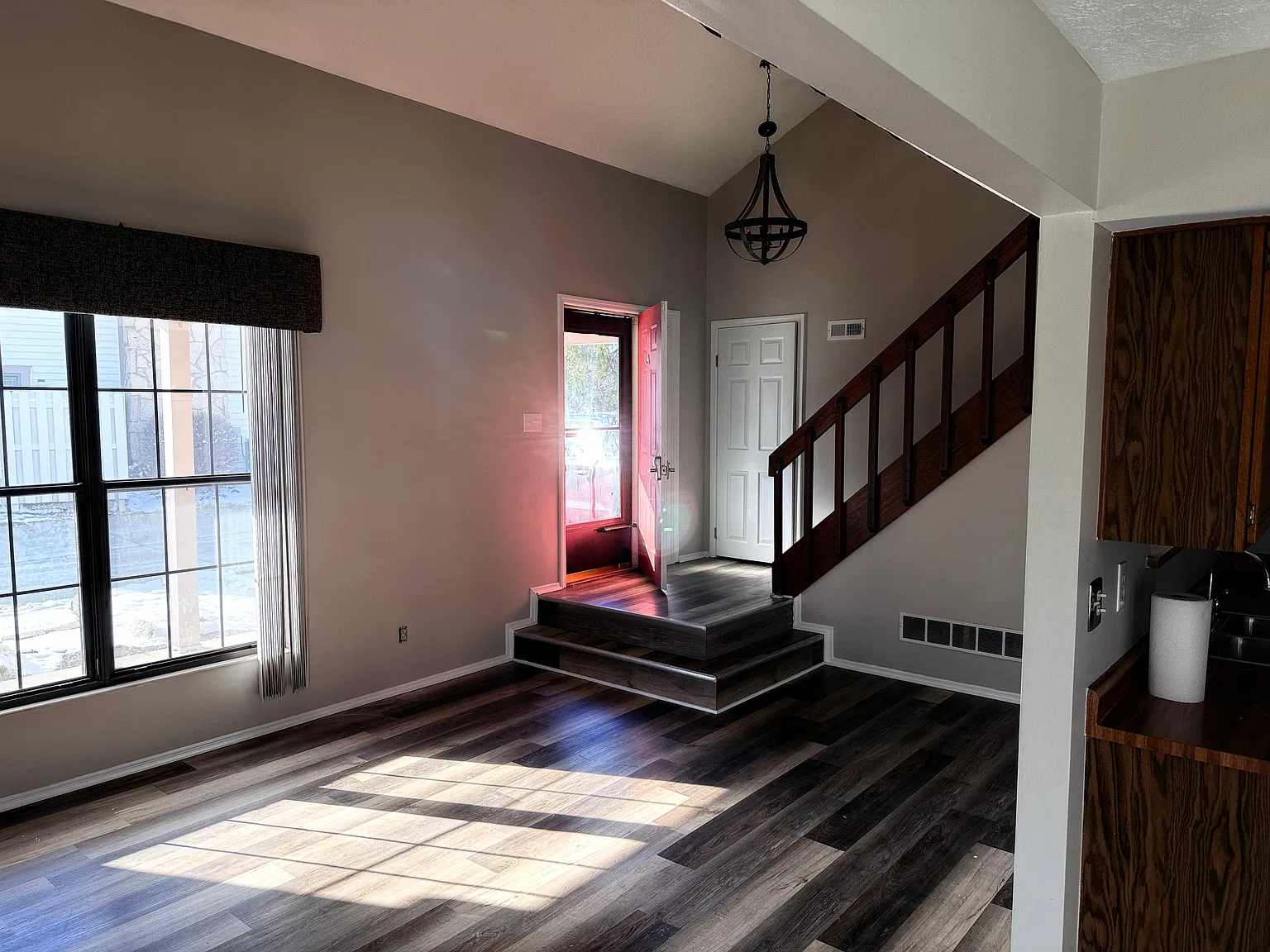 1492 Sanzon Dr — Photo 3