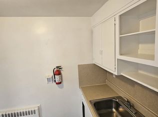51 Lee St #A, Woodstown, NJ 08098