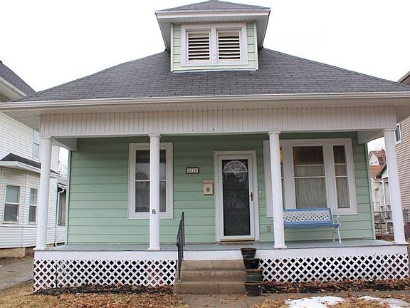 2nd image of 2717 Monterey St