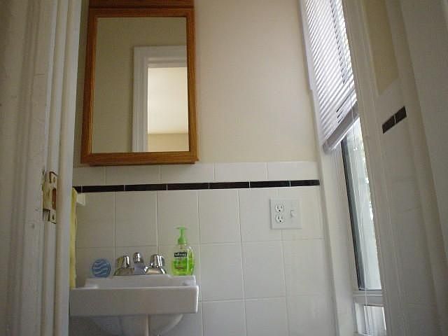 2nd image of 25 Everett St #7F