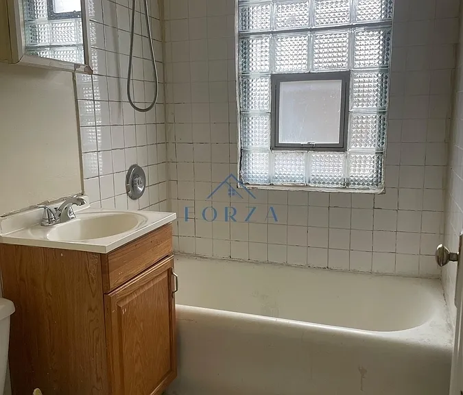 4854 W Armitage Ave #2R — Photo 4