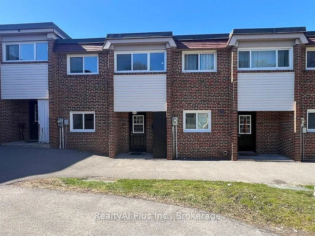 3 bed, $2,850 — Photo 1