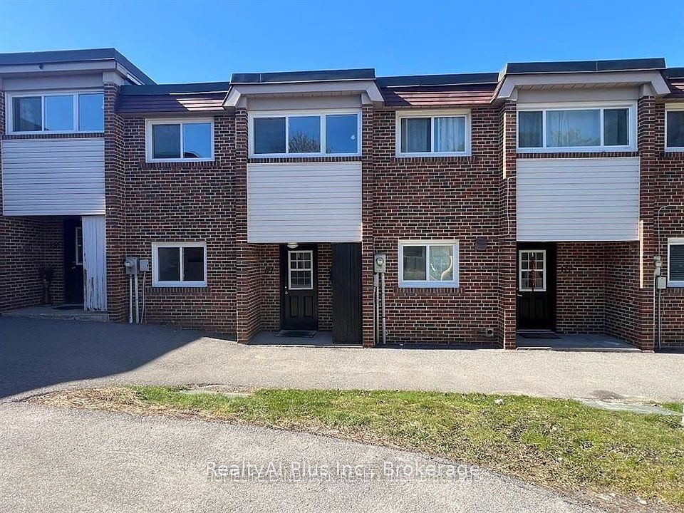 1st image of 69 Godstone Rd Unit 121