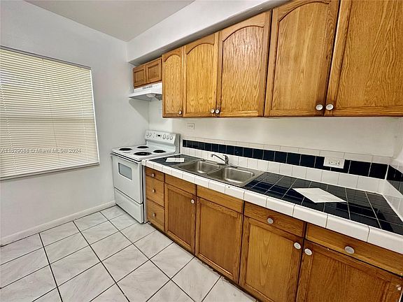 2nd image of 428 NE 82nd St APT 2E