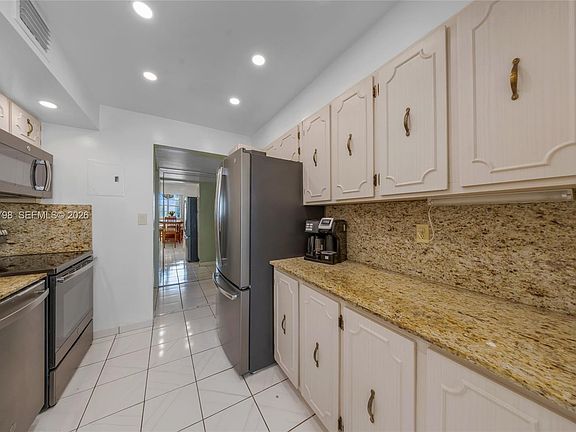 3rd image of 3113 S Ocean Dr APT 506