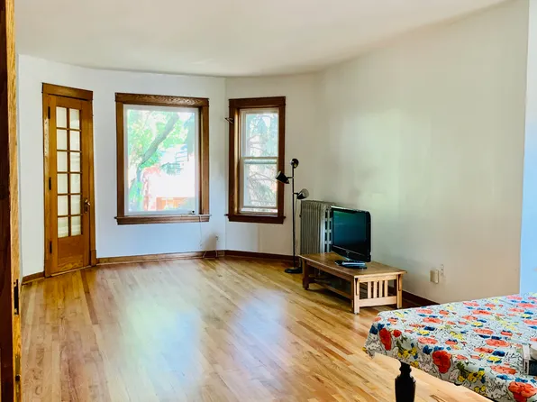 4442 N Bernard St #2, Chicago, IL 60625