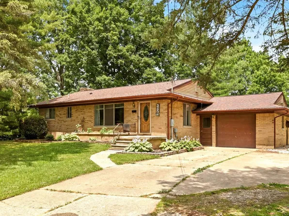 335 Walnut St, Mount Morris, MI 48458