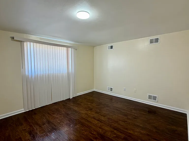 243 Tompkins Ave #2 — Photo 10