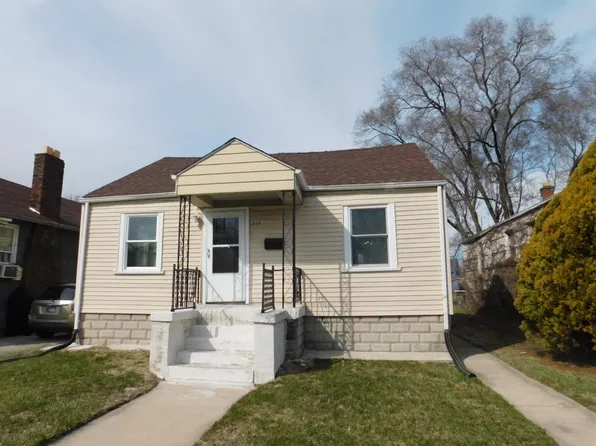 1039 Becker St, Hammond, IN 46320