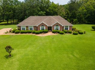 2084 Owens Oak Dr, Byram, MS 39212