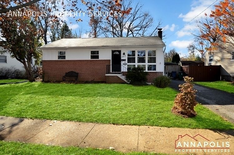 1st image of 757 Warren Dr