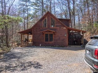 325 Sawyers Cv, Murphy, NC 28906