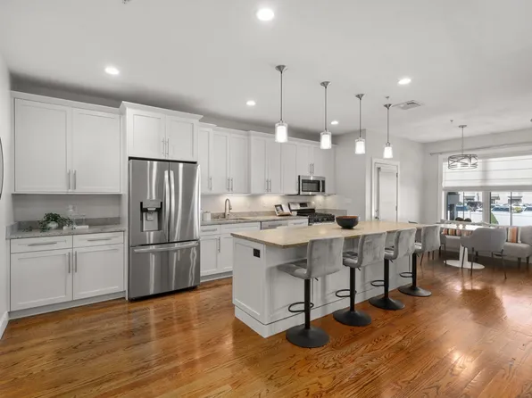 772 E 3rd St Unit 2, Boston, MA 02127