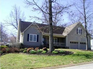 9208 Carriage Ln, Ooltewah, TN 37363