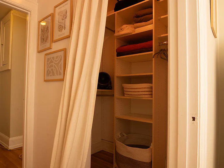 321 Boylston Ave E #203 — Photo 25
