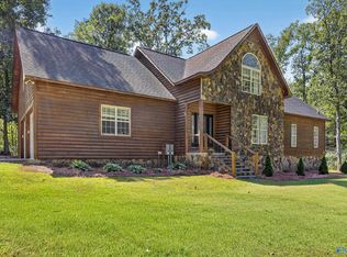 146 Hidden Lake Dr, Boaz, AL 35957