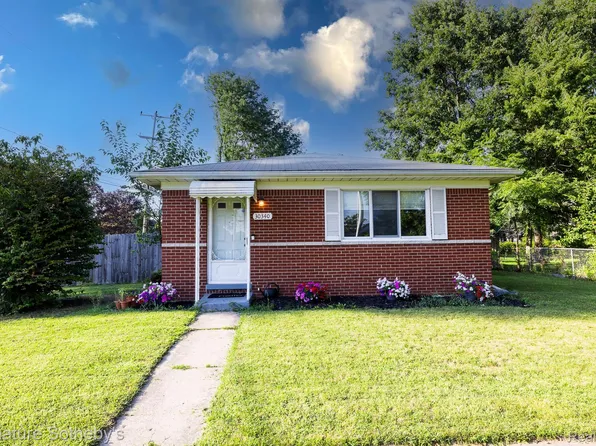30340 Joy Rd, Livonia, MI 48150