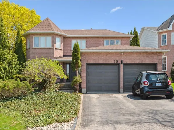 15 Trelawney St, Kitchener, ON N2N 3A8