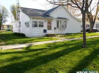 120 E Center St, Leipsic, OH 45856