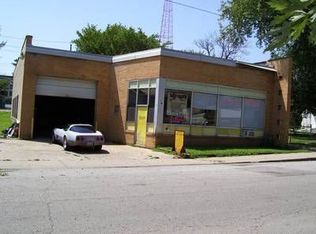 3212 Holmes St, Kansas City, MO 64109