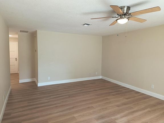 4th image of 6903 COQUINA Avenue