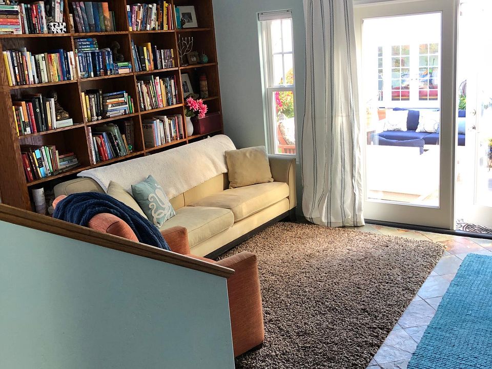 1st image of 4644 Santa Monica Ave