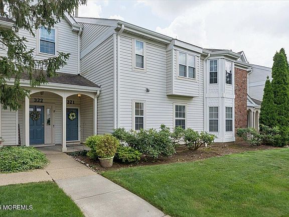 3rd image of 321 Tulip Lane