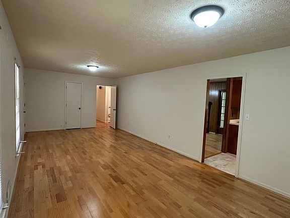 3rd image of 375 Segrest Cir