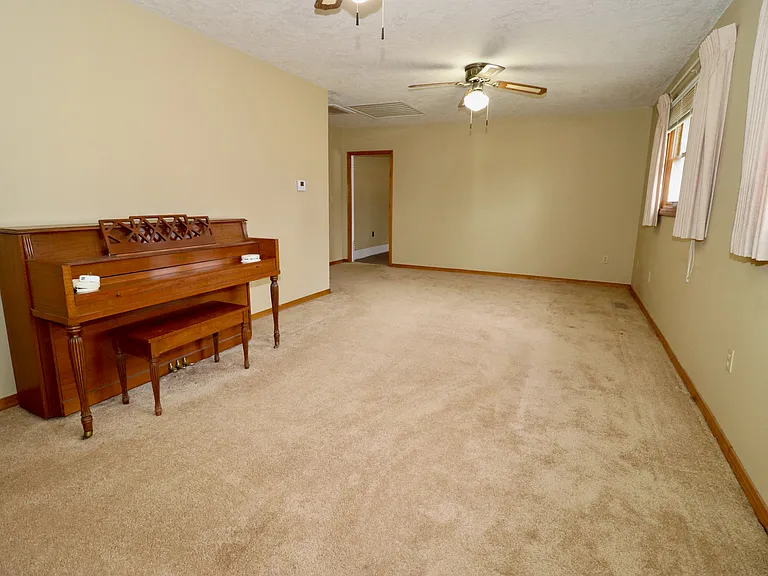 20451 Highway B — Photo 4