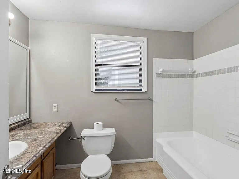 356 Tidewater Cir W — Photo 14