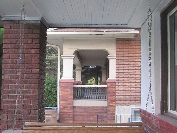 2nd image of 754 Ashton Ave