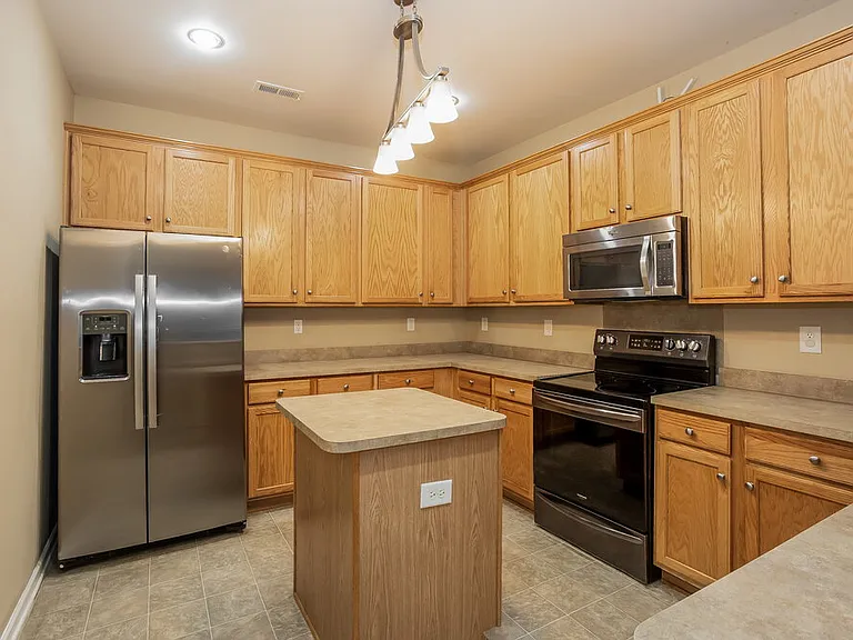 1530 Ladora Dr — Photo 8