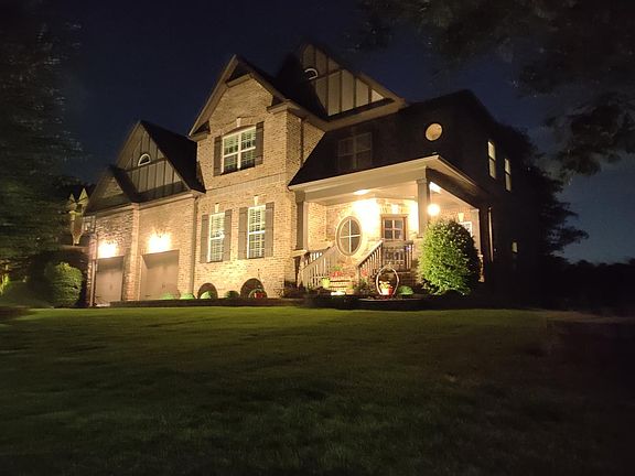 3rd image of 276 Lakestone Pkwy