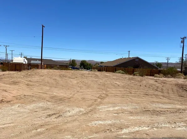 1340 S Yorktown St, Ridgecrest, CA 93555
