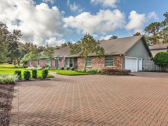 2nd image of 7698 Hollyridge Cir