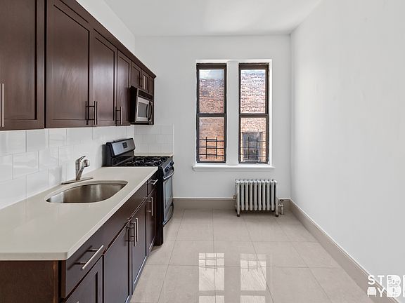 3rd image of 710 Avenue S APT C1