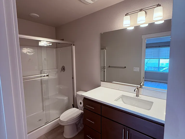 Primary bath.