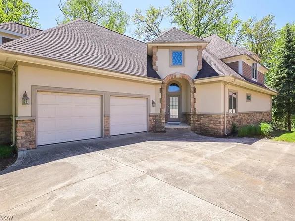 11129 Caddie Ln, Painesville, OH 44077