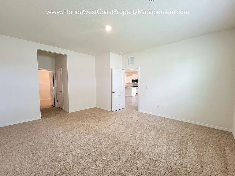 5819 Oak Bridge Ct — Photo 11