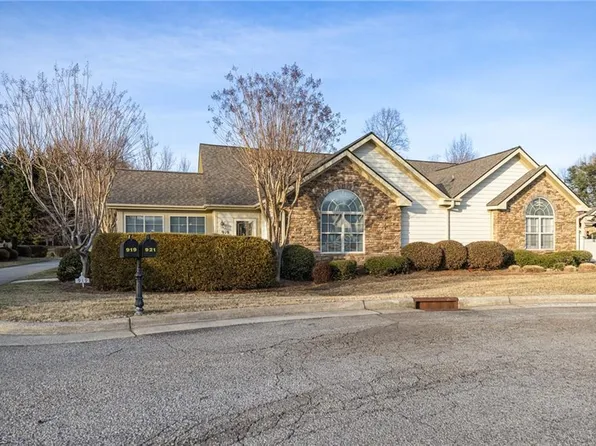 919 Eagle Rd, Greensboro, NC 27407