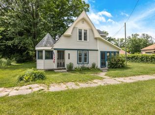 7692 3rd St, Thompsonville, MI 49683