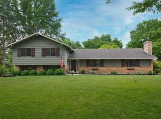 910 Burnside Dr, Tipp City, OH 45371