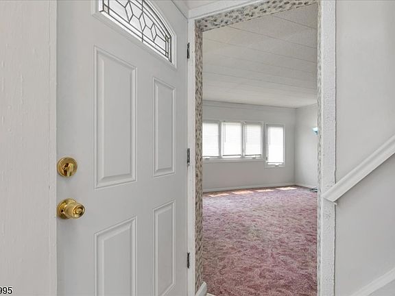 2nd image of 1051 S Elmora Ave
