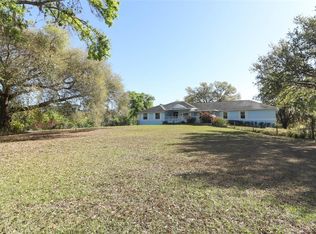 7435 Redwing Rd, Groveland, FL 34736
