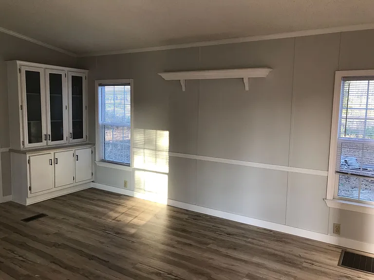 5027 Bullock Ct — Photo 10