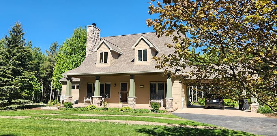 1st image of 10743 White Pine Ln