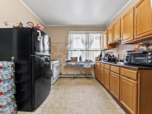 2nd image of 284-286 N 12Th St